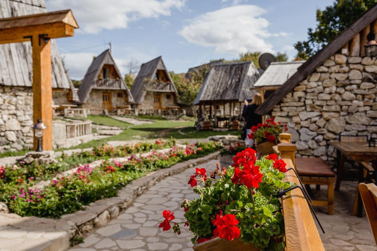 Eco Village Nevidio Poscenje エクステリア 写真