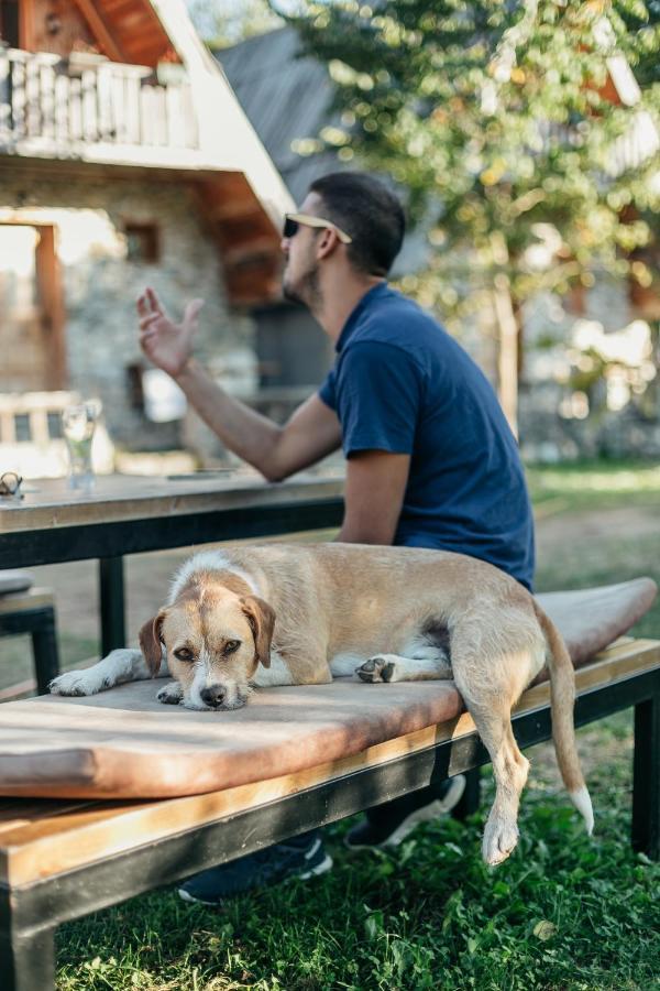 Eco Village Nevidio Poscenje エクステリア 写真